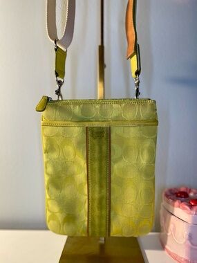 Coach Signature Crossbody Bag Yellow Green
